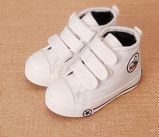 Детски обувки подходящи за сезон пролет и есен - червен, бели, черни