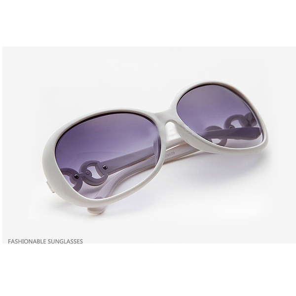 Елегантни дамски очила