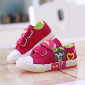 Παιδικά ανοιξιάτικα παπούτσια για κορίτσια - διάφορα μοντέλα με δεσμούς και λοράκια βελκρό