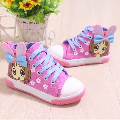 Детски пролетни обувки за момичета - различни модели с лепки и връзки