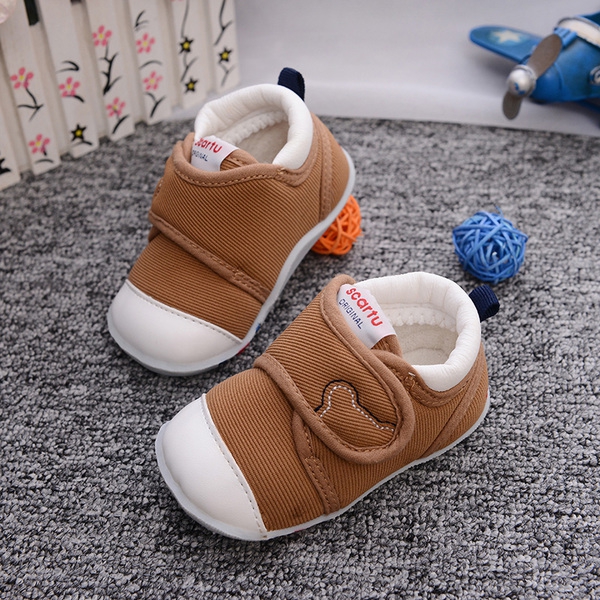 Бебешки обувчици, подходящи за прохождащи деца - червени, кафяви, розови - пролетни, есенни и зимни