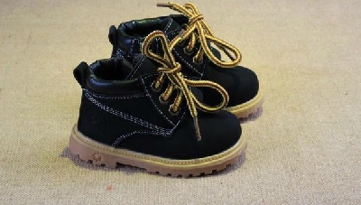 Детски обувки от естествена кожа за момчета - пролетни, есенни и зимни - черни и кафяви