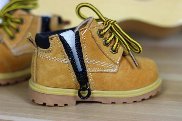 Детски обувки от естествена кожа за момчета - пролетни, есенни и зимни - черни и кафяви