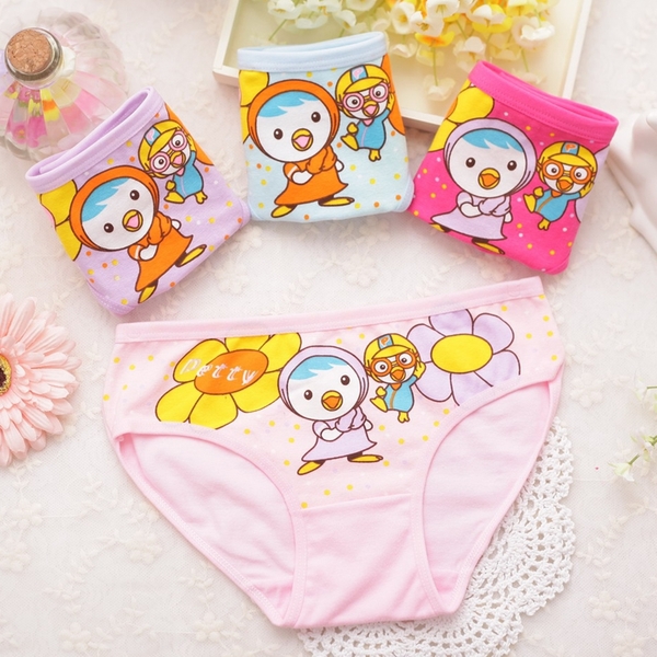 Детско бельо с анимационни герои за момичета - различни интересни модели