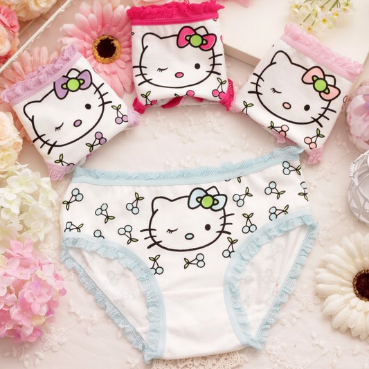 Детско бельо с анимационни герои за момичета - различни интересни модели