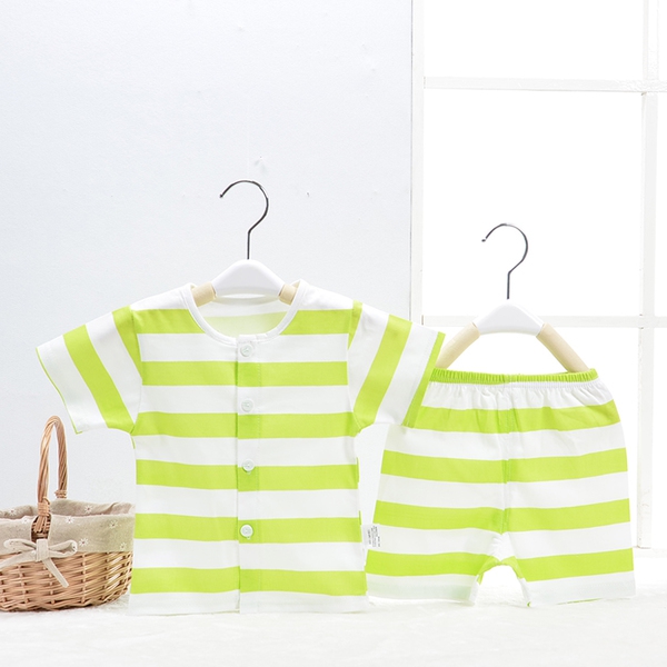 Бебешки комплект от блуза с къс ръкав и къси панталони - различни модели - раирани и с изображения