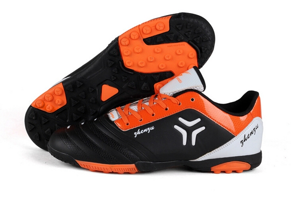 Мъжки бутонки от изкуствена кожа в най-различни цветове и модели