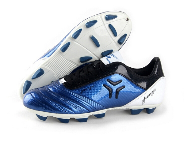 Мъжки бутонки от изкуствена кожа в най-различни цветове и модели