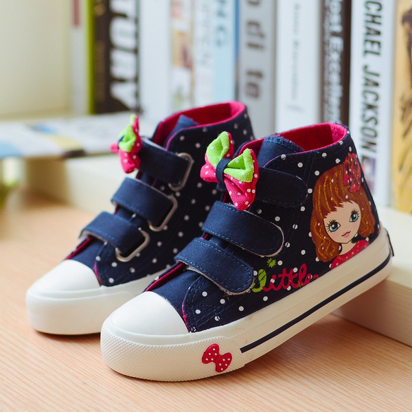 Детски обувки с лепки и анимационни изображения за момичета