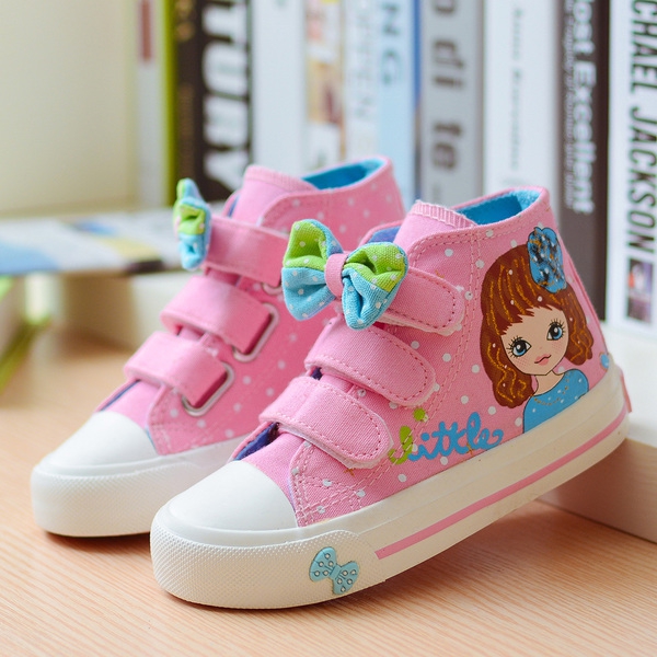 Детски обувки с лепки и анимационни изображения за момичета