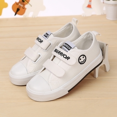 Модерни обувки за деца - момчета и момичета - с анимационни изображения и лепки