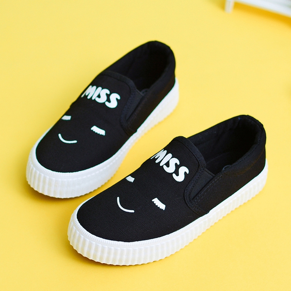 Модерни обувки за деца - момчета и момичета - с анимационни изображения и лепки