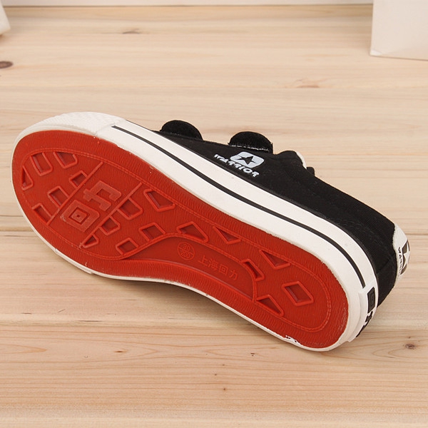 Модерни обувки за деца - момчета и момичета - с анимационни изображения и лепки