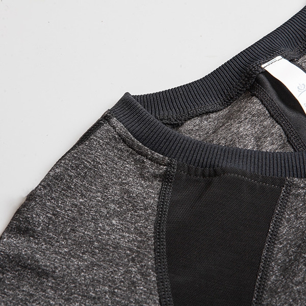 Дамска спортна блуза - черен и тъмно сив цвят