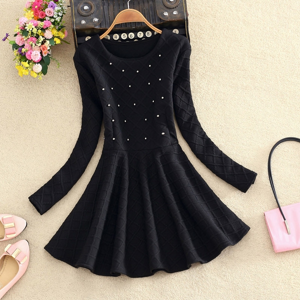 Дамска рокля с камъни в свежи пролетни цветове: бяла, синя, черна, розова, червена, кафява