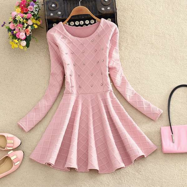 Дамска рокля с камъни в свежи пролетни цветове: бяла, синя, черна, розова, червена, кафява