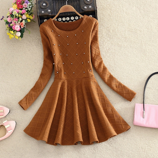 Дамска рокля с камъни в свежи пролетни цветове: бяла, синя, черна, розова, червена, кафява