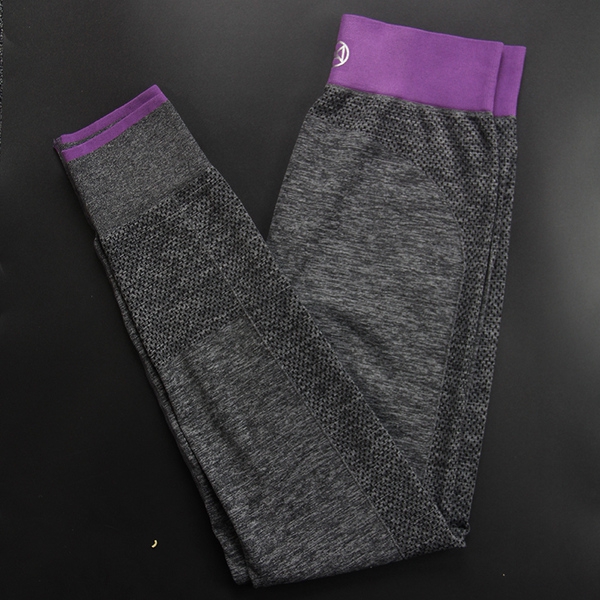 Дамски спортен клин - много различни цветове 