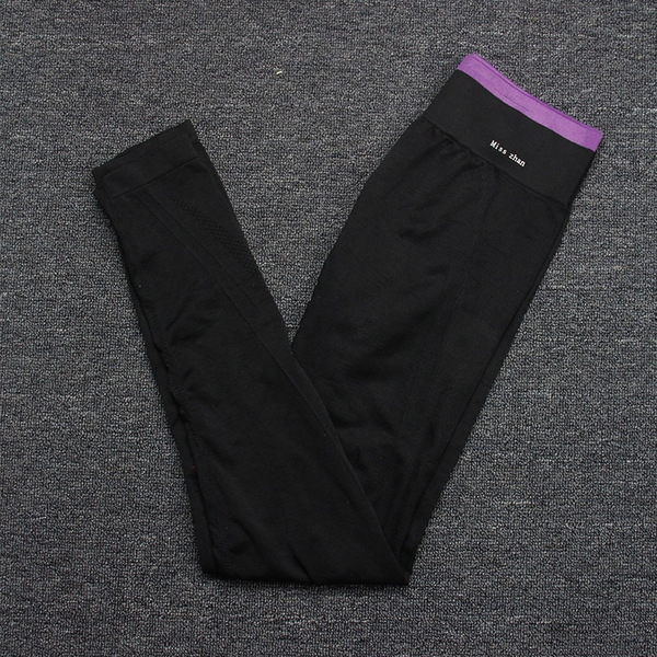 Дамски спортен клин - много различни цветове 