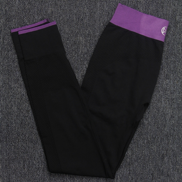 Дамски спортен клин - много различни цветове 