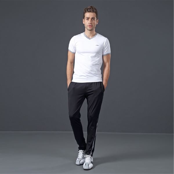 Мъжки спортен екип от 2 части - тениска и панталон в различни цветове и модели