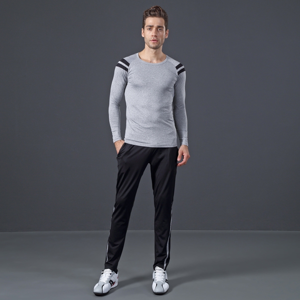 Мъжки спортен екип от 2 части - тениска и панталон в различни цветове и модели