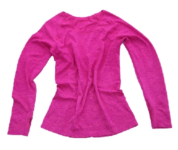 Спортни дамски тениски и блузи - в различни цветове подходящи за джогинг