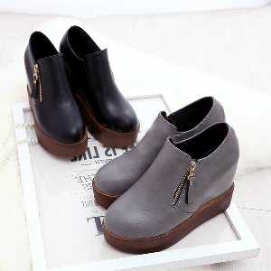 Γυναικεία παπούτσια loafers υψηλή πλατφόρμα - γκρι και μαύρο