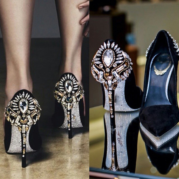Γυναικεία  παπούτσια με λαμπερά πέτρες