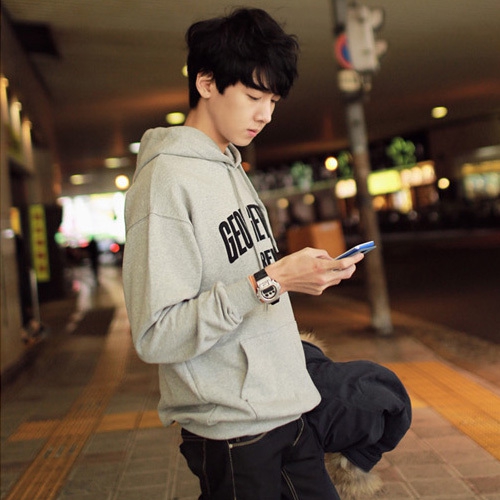 Есенно-пролетен мъжки суичър в бял,черен и сив цвят