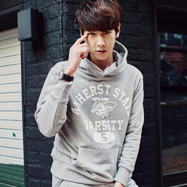 Есенно-пролетен мъжки суичър в бял,черен и сив цвят