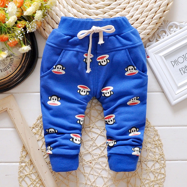 Пролетни панталони за бебета и малки деца - различни модели и размери