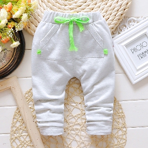 Пролетни панталони за бебета и малки деца - различни модели и размери