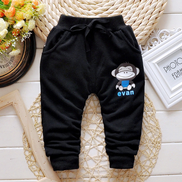 Пролетни панталони за бебета и малки деца - различни модели и размери