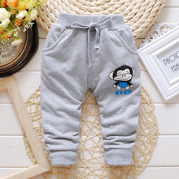 Пролетни панталони за бебета и малки деца - различни модели и размери