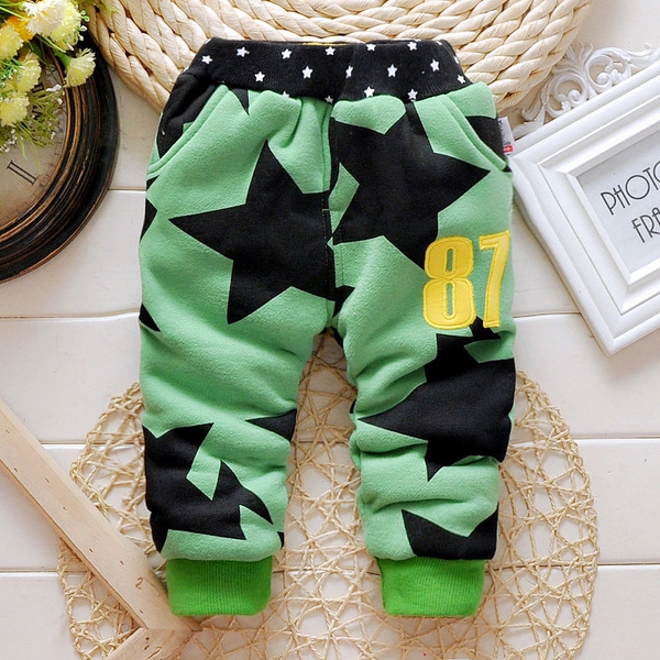 Пролетни панталони за бебета и малки деца - различни модели и размери