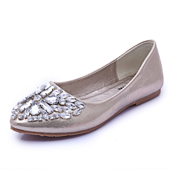 Καθημερινά χαμηλά γυναικλεία παπούτσια