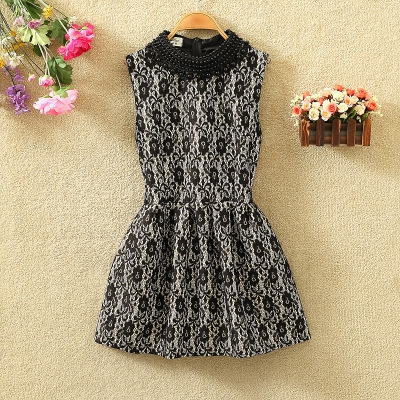 Дамски рокли различни модели 