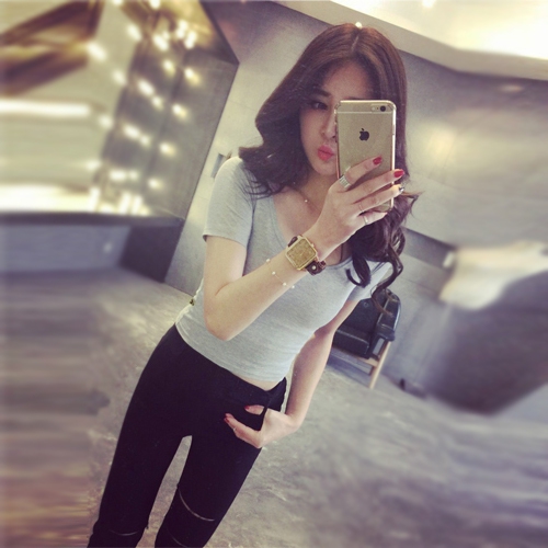 Дамски къси тениски