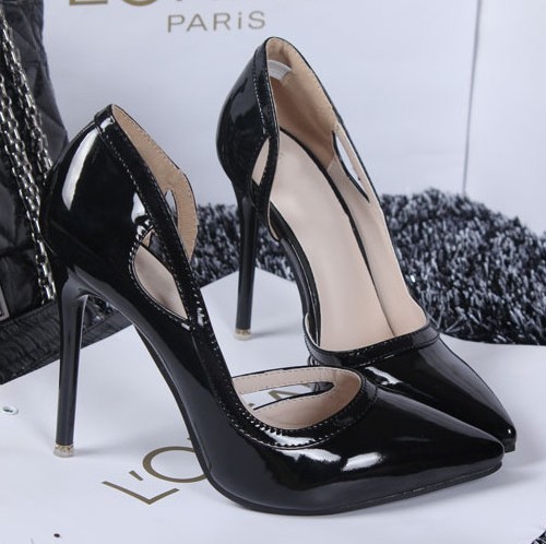 Дамски супер елегантни лачени обувки на висок ток