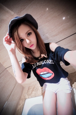 Κοντομάνικα γυναικεία μπλουζάκια -  6 μοντέλα