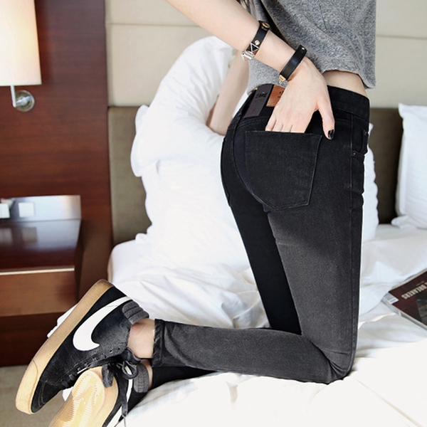 Παχύ και λεπτό γυναικών τζιν περιστασιακή - 6 μοντέλα