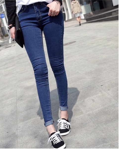 Παχύ και λεπτό γυναικών τζιν περιστασιακή - 6 μοντέλα