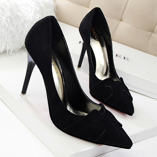 Дамски официални  велурени обувки в различни цветове цикламени червени черни и сиви