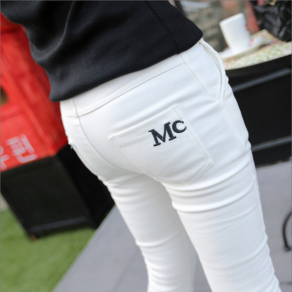 Дамски дебели и тънки  дънки - бели и черни 