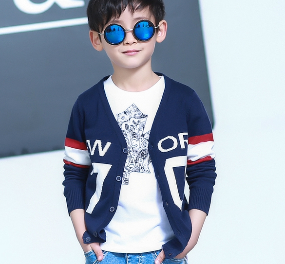 Παιδικές μοντέρνα ζακέτες για την άνοιξη  σε τρία χρώματα - γκρι, μπλε, κόκκινο