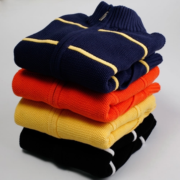 Χοντρή ζακέτα για τα αγόρια - 4 σχέδια