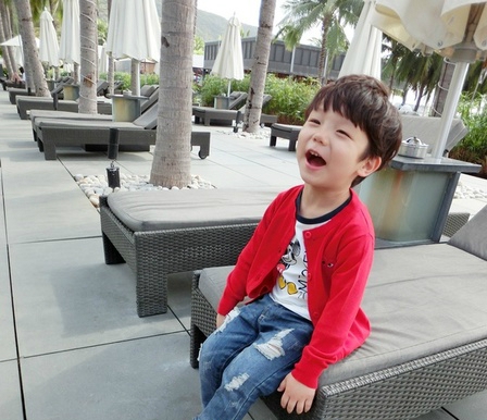 Κομψά παιδικά γιλέκα για αγόρια - 4 μοντέλα