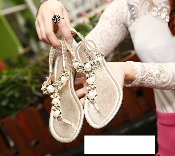 Дамски стилни сандали