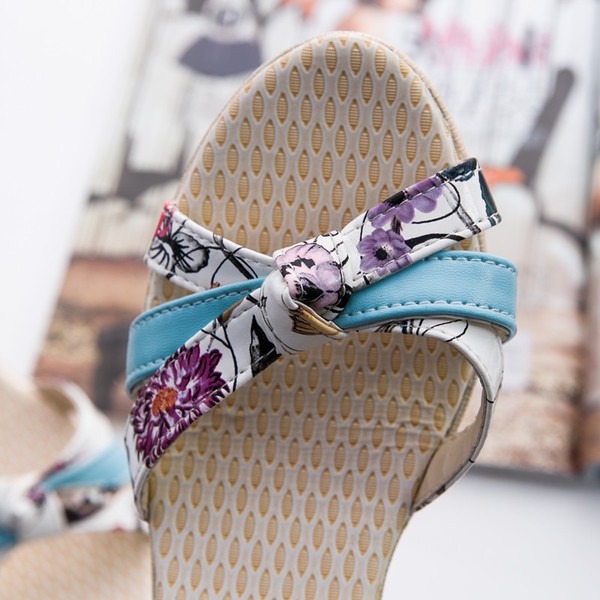 Moteriškos basutės su platforma